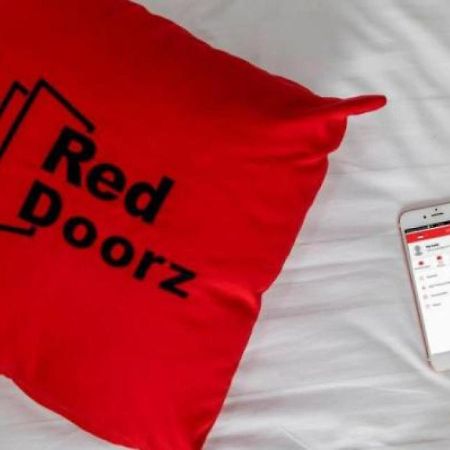 Reddoorz Plus Near Syamsudin Noor Airport 3 Banjarbaru Exterior photo
