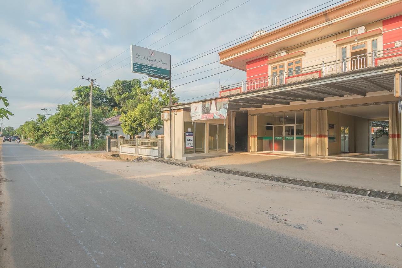 Reddoorz Plus Near Syamsudin Noor Airport 3 Banjarbaru Exterior photo
